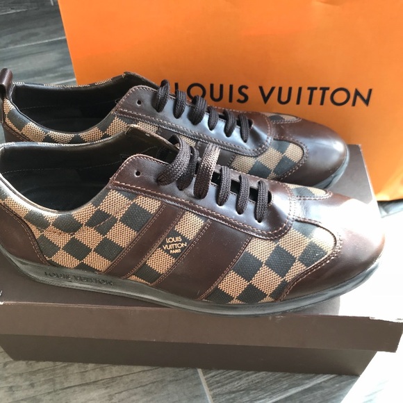Men's Louis Vuitton Monogram Sneakers - Picture 1 of 4